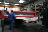 Pliage de tôle avec cisaille guillotine électrique Safan Darley